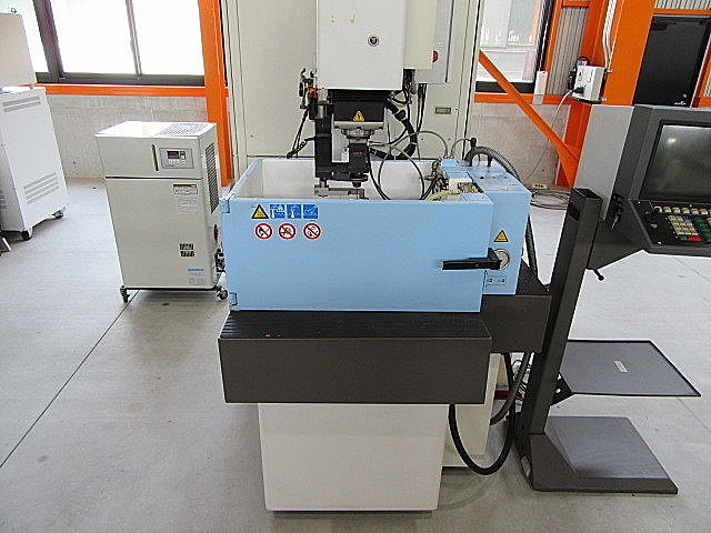 H010216 ＮＣ放電加工機 アジエ AGIETRON COMPACT1_1