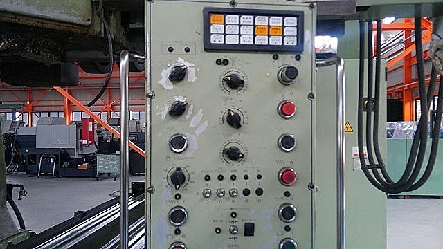 H010523 門型マシニングセンター オークマ MCV-16A 16×30_1