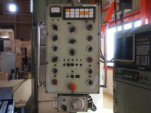 P000825 門型マシニングセンター オークマ MCV-16A_7