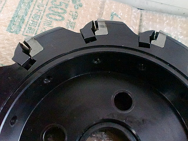 Z002346 フェイスミル サンドビック RA260.22S-250-25J-47.6W_4