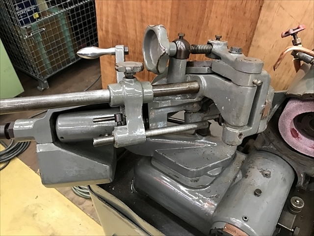 C111207 ドリル研削盤 藤田製作所 DG80A | 株式会社 小林機械 C111207 ドリル研削盤 藤田製作所 DG80A | 株式会社 小林機械
