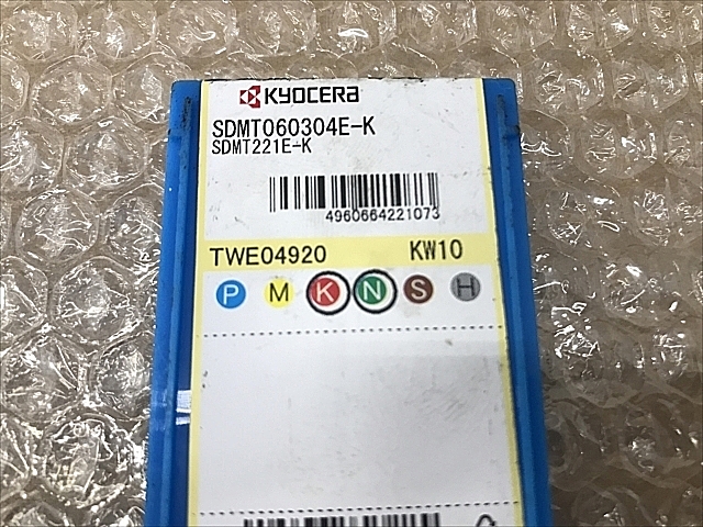 C108488 チップ　新品 京セラ SDMT060304E-K_2