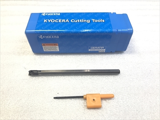 C108160 ボーリングバイトホルダー 新品 京セラ C06J-SCLCR04