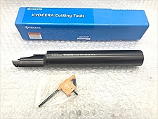 C106641 ボーリングバイトホルダー 京セラ S32S-SVJBR16-40A | 株式