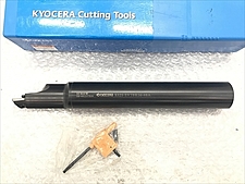 C106641 ボーリングバイトホルダー 京セラ S32S-SVJBR16-40A | 株式