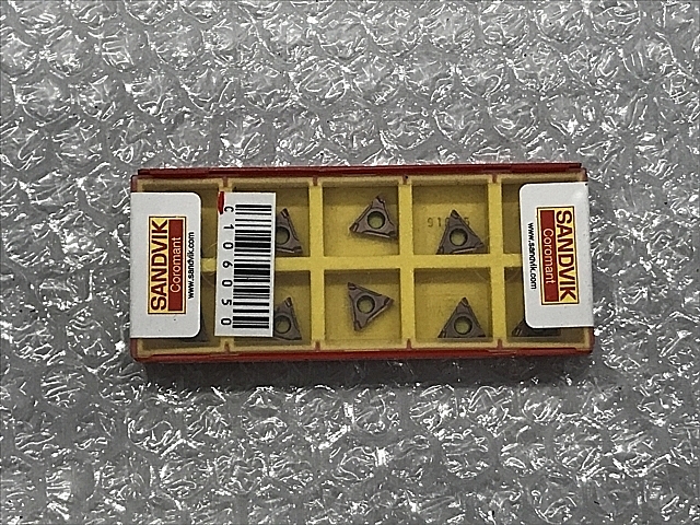 C106050 チップ 新品 サンドビック TCGX 11 02 04L-WK 1125_0