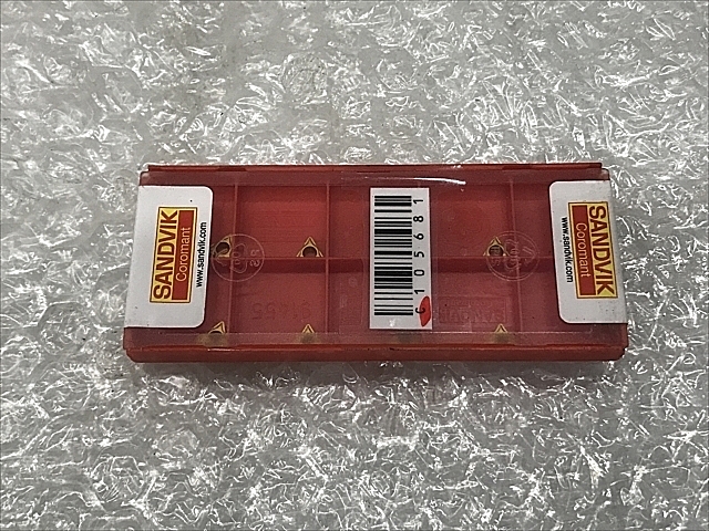 C105681 チップ 新品 サンドビック TCMT06T104-UF235