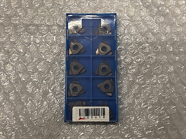 C105619 チップ 新品 京セラ GBA43R250-125R_0