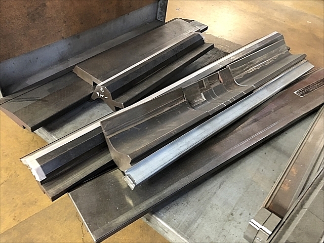 A137536 ベンダー用金型１山セット --_7