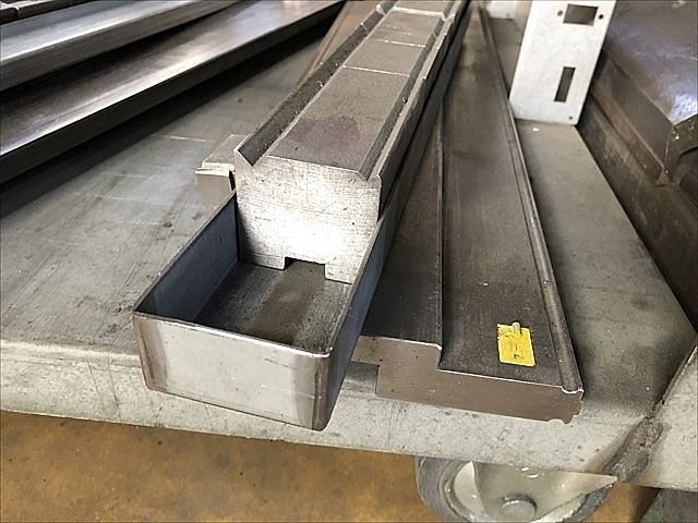 A137536 ベンダー用金型１山セット --_8