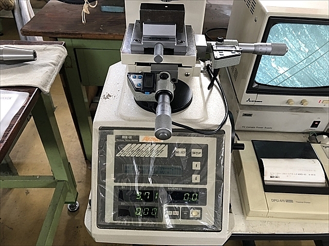 C101553 ビッカーズ硬さ試験機 明石 MVK-H1(No.810-933)_2