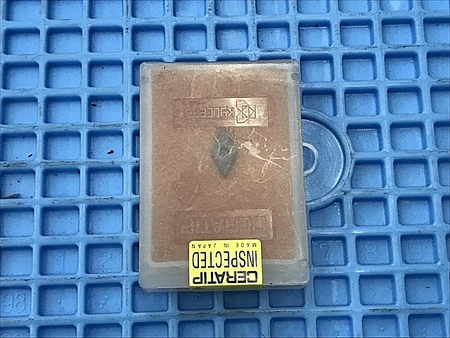 C100986 チップ 新品 京セラ XDCMT070201-CET