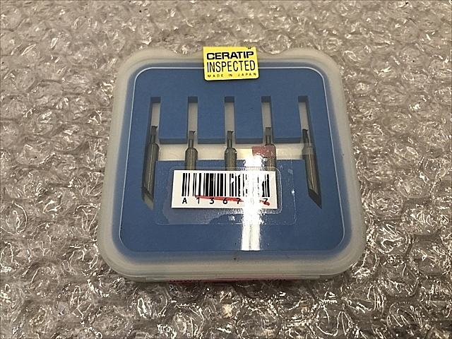 A136707 スローアウェイチップ 新品 京セラ XPCBL02504-08-010SWW