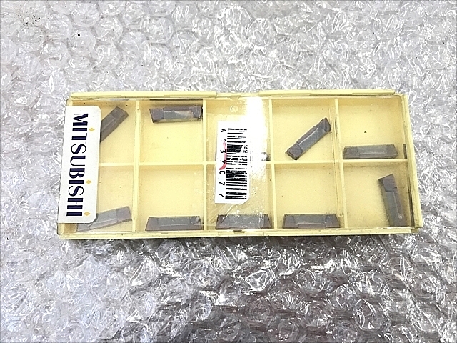 A137077 チップ 新品 三菱マテリアル DGM40CT_0