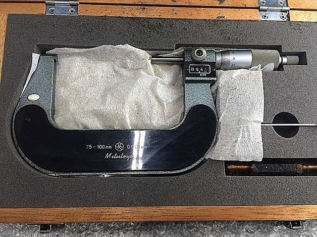 A111924 カウント式外側マイクロメーター ミツトヨ M820-100V(193-114 