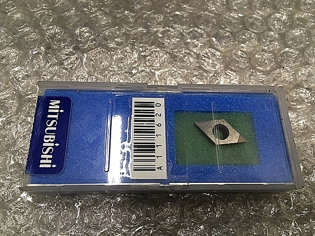 A111620 チップ 新品 三菱マテリアル DCMW11T304 DCMW32.51 MB820_0