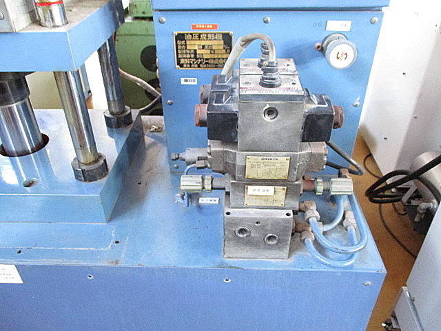 P004501 油圧成形機 東邦 TBD30-2_4