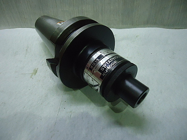 A020876 タップホルダー -- BT50-ST-TAPHOLDER_1