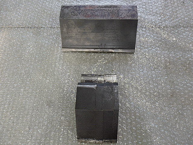 H012400 金型１山 --_1