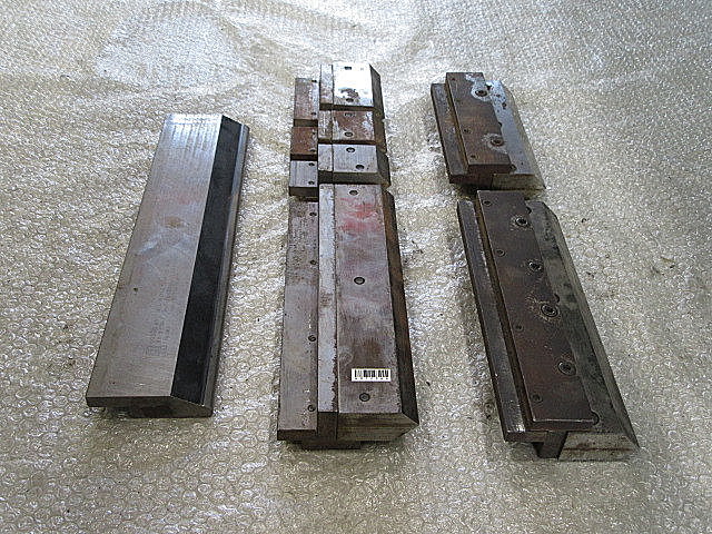 H012366 金型１山 --_4