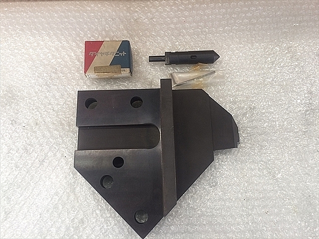 A118829 切削ホルダー 三菱マテリアル 6336-8392_0