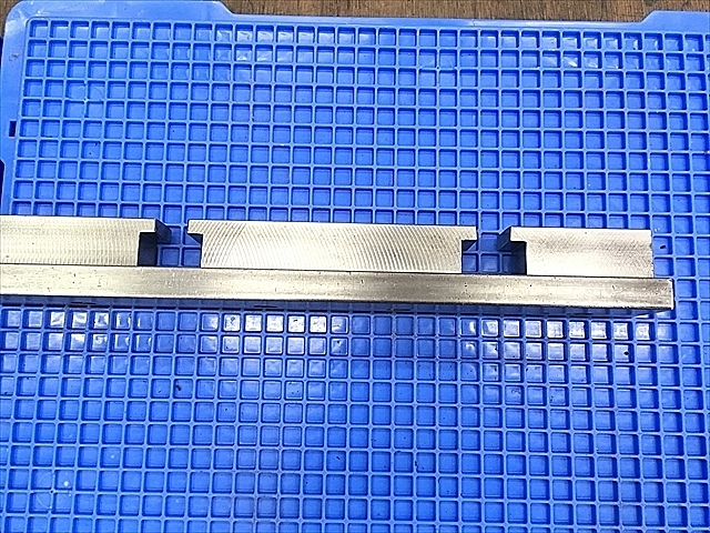 A115633 金型 --_3