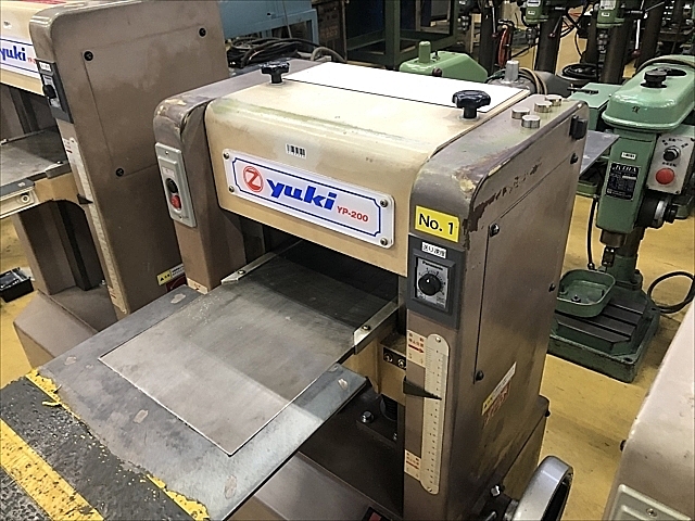 ユーボくん専用 C109964 プラスチック用自動かんな盤 ユーキ工業 YP-200HN | 株式会社