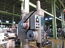 H014553 直立ボール盤 紀和鉄工所 KUD-550F | 株式会社 小林機械 H014553 直立ボール盤 紀和鉄工所 KUD-550F | 株式会社 小林機械