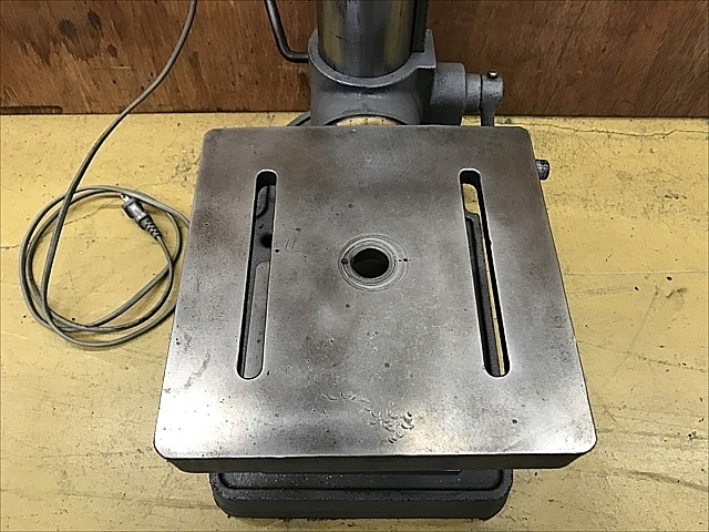 C119890 横型タッピングボール盤 -- NKX8000 | 株式会社 小林機械