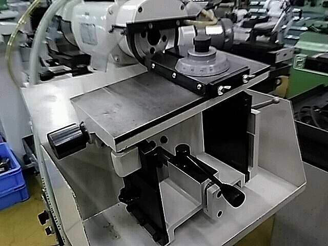 C100097 工具研削盤 伊藤製作所 DP-2NS_4