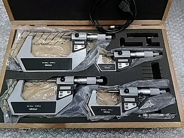 C100089 デジタル外側マイクロメーターセット ミツトヨ MDC-100MST(293