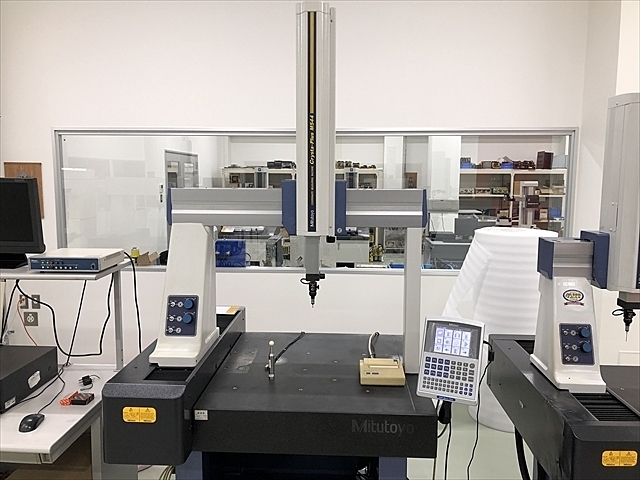 A131981 三次元測定機 ミツトヨ Crysta-Plus M544 | 株式会社 小林機械