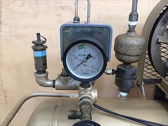 A132702 レシプロコンプレッサー 東芝機械 GP5-7S8_3