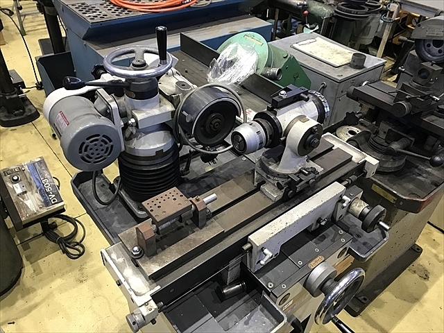 A125881 工具研削盤 伊藤製作所 DP-3N | 株式会社 小林機械 A125881 工具研削盤 伊藤製作所 DP-3N | 株式会社 小林機械