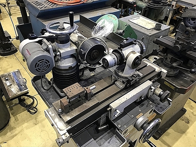 A125881 工具研削盤 伊藤製作所 DP-3N | 株式会社 小林機械 A125881 工具研削盤 伊藤製作所 DP-3N | 株式会社 小林機械