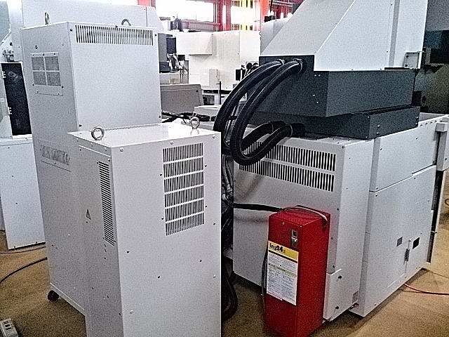 P005632 ＮＣ放電加工機 三菱電機 EA8PM_11