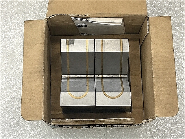 A121495 Ｖブロック カネテック KMV-80A_0