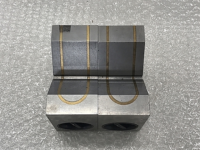 A121495 Ｖブロック カネテック KMV-80A_1