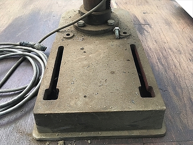 A117189 タッピングボール盤 ニチレン NST-14B | 株式会社 小林機械 A117189 タッピングボール盤 ニチレン NST-14B | 株式会社 小林機械