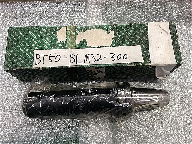 A117720 サイドロックホルダー 新品 マンヨーツール BT50-SLM32-300_0