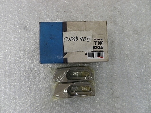 A117563 ボーリングツール 新品 BIG TW88110E_0