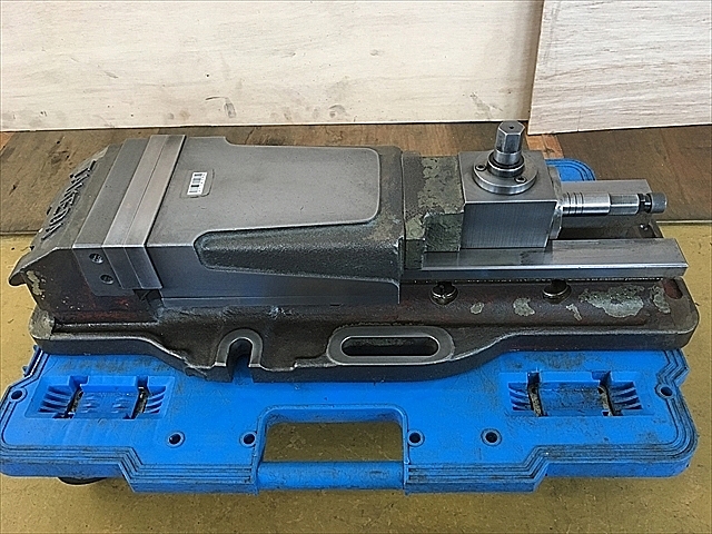 A116500 油圧バイス 武田機械 TK-150HVS-U_0