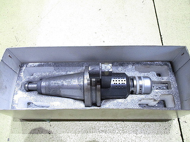 P005252 立型マシニングセンター OKK VM53R_19