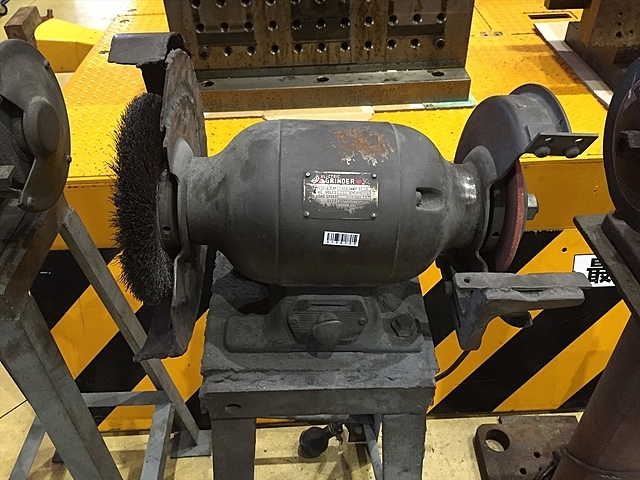 A108709 両頭グラインダー 日立 GBT4 | 株式会社 小林機械 A108709 両頭グラインダー 日立 GBT4 | 株式会社 小林機械