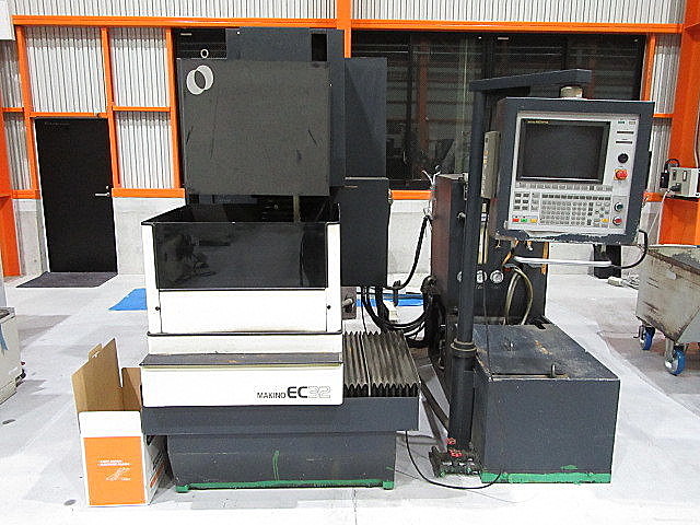 H010460 ＮＣワイヤーカット 牧野フライス製作所 EC-32_0