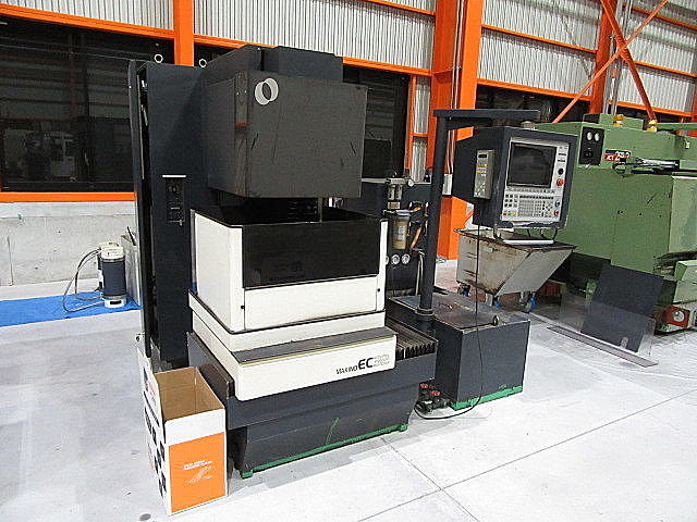 H010460 ＮＣワイヤーカット 牧野フライス製作所 EC-32_1