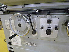 H010446 円筒研削盤 豊田工機 GUS32×50 | 株式会社 小林機械