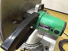 日立　丸のこ盤　C15FD 日立工機 380mm ブレーキ付き卓上マルノコ C15FBの中古 中古B使用感