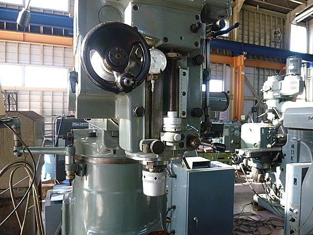 B004424 ラム型フライス 牧野フライス製作所 KVP-55_4