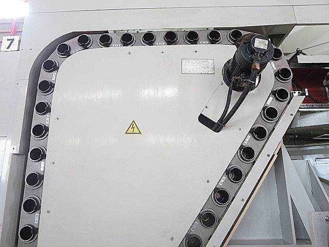 P004566 五軸加工機 ヤマザキマザック HV800_9